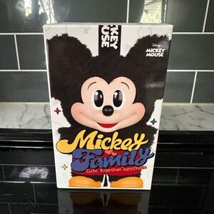 Pop Mart Mickey Family Cute Together Keychain NIB